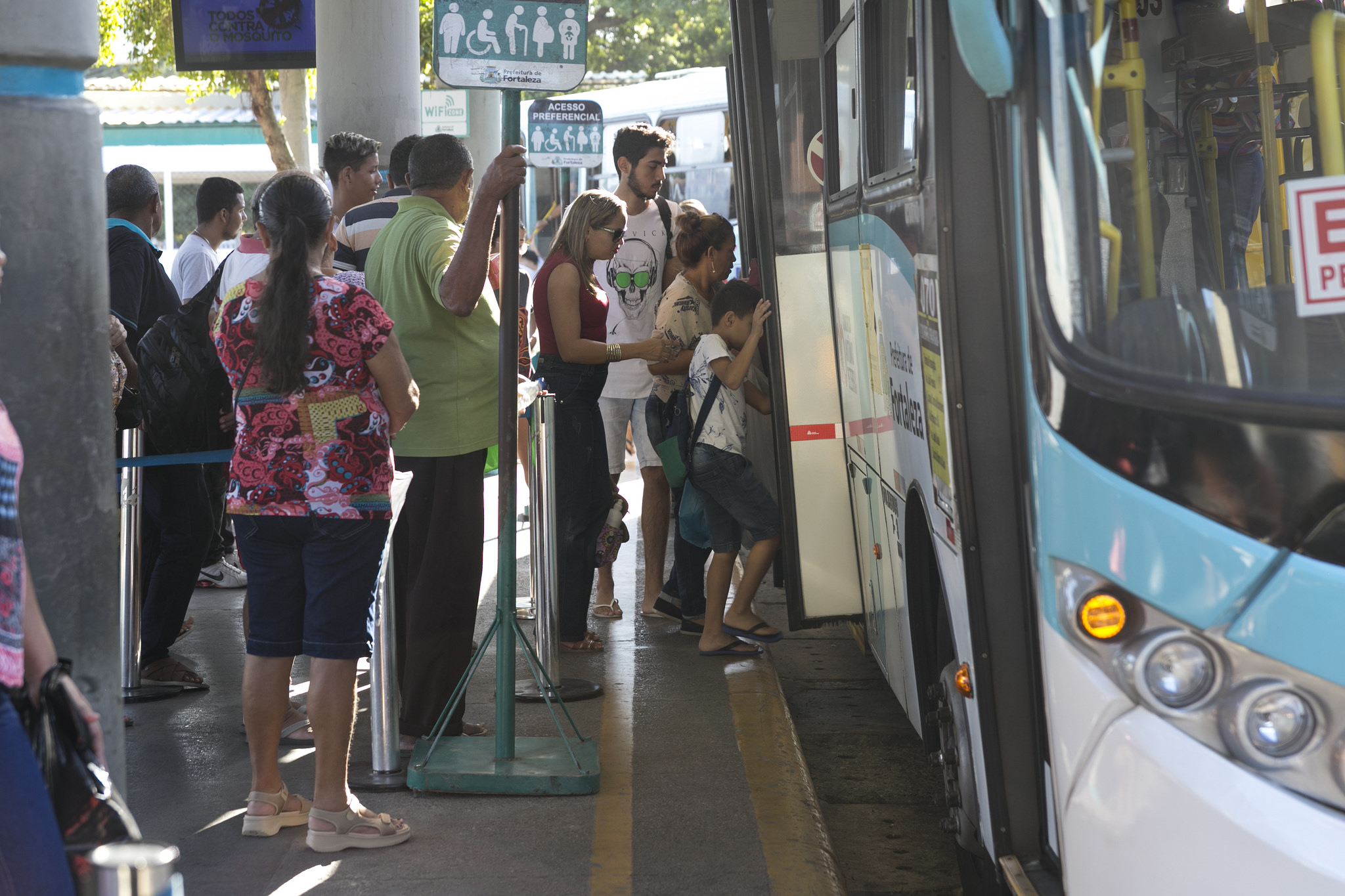 <p>Mulheres são maioria no transporte coletivo de Fortaleza</p>