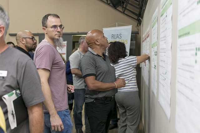 <p>Participantes da oficina elencam soluções para o projeto de rua completa da João Alfredo</p>
