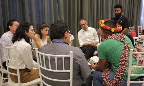 especialistas discutem durante conferência de bioeconomia em Belém
