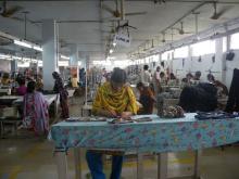 Fábrica de roupas em Daca, Bangladesh (Foto: Tareq Salahuddin/Wikimedia Commons)