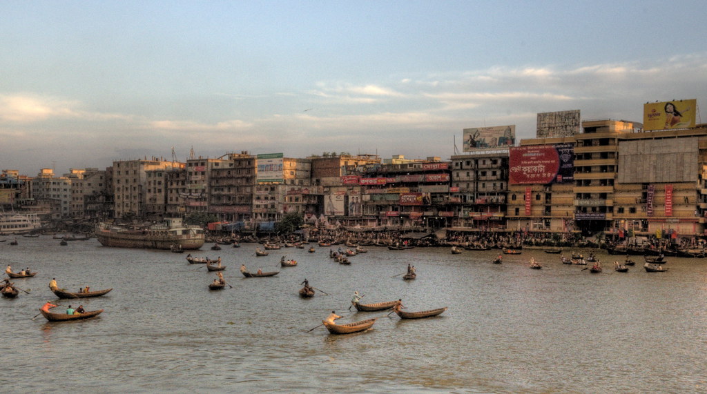 <p>Daca, atualmente a cidade mais densa do mundo</p>