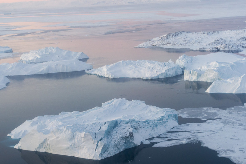 <p>Imagem de icebergs</p>