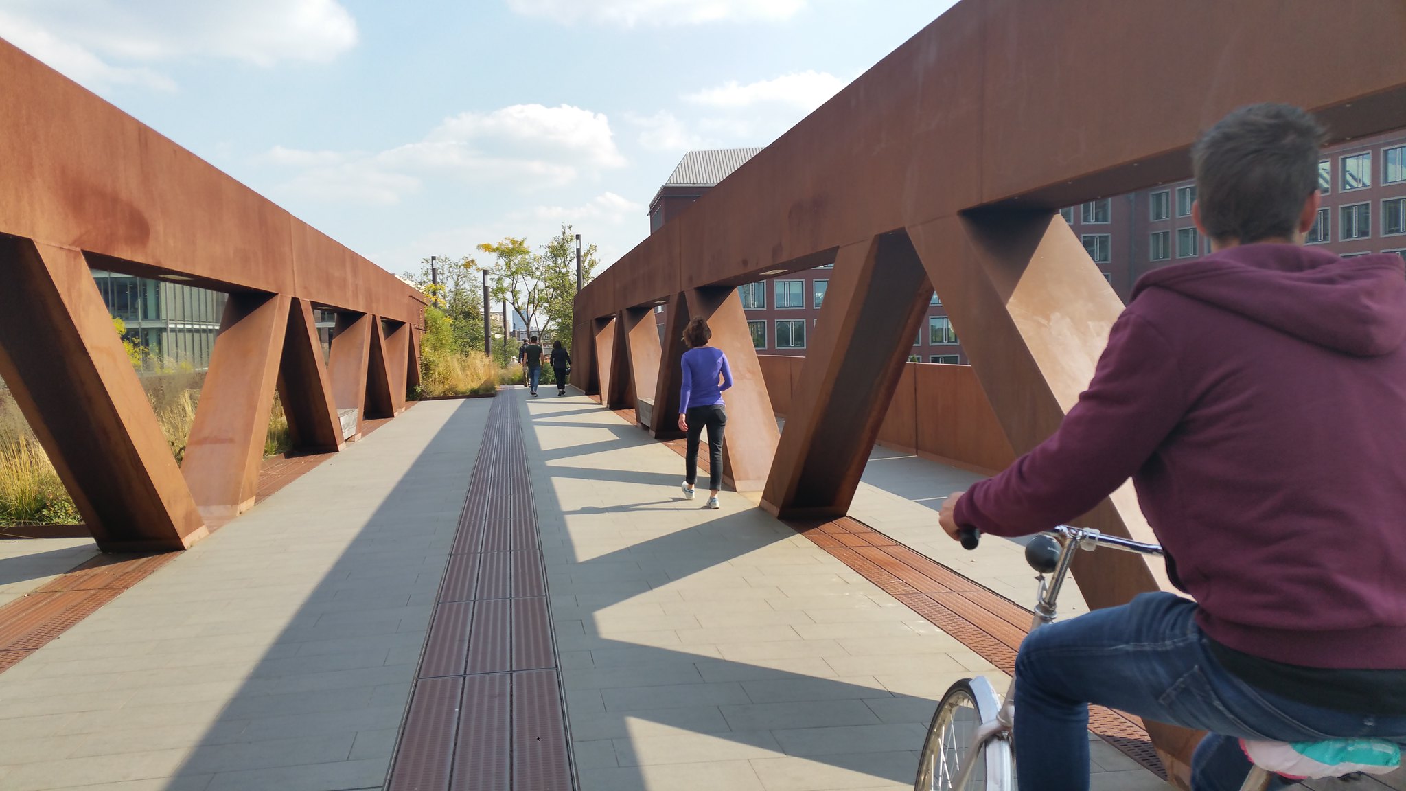 <p>Ponte para ciclistas e pedestres Flickr/Nanda Sluijsmans</p>